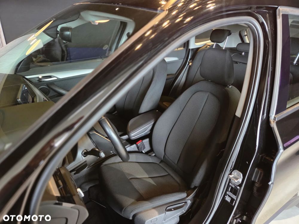 BMW X1 sDrive18i Advantage - 6