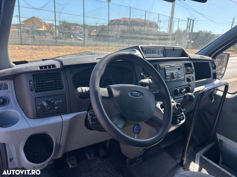 Ford Transit - 13