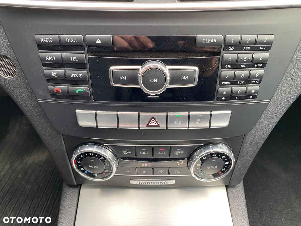 Mercedes-Benz Klasa C 180 T CDI Avantgarde Edition - 30