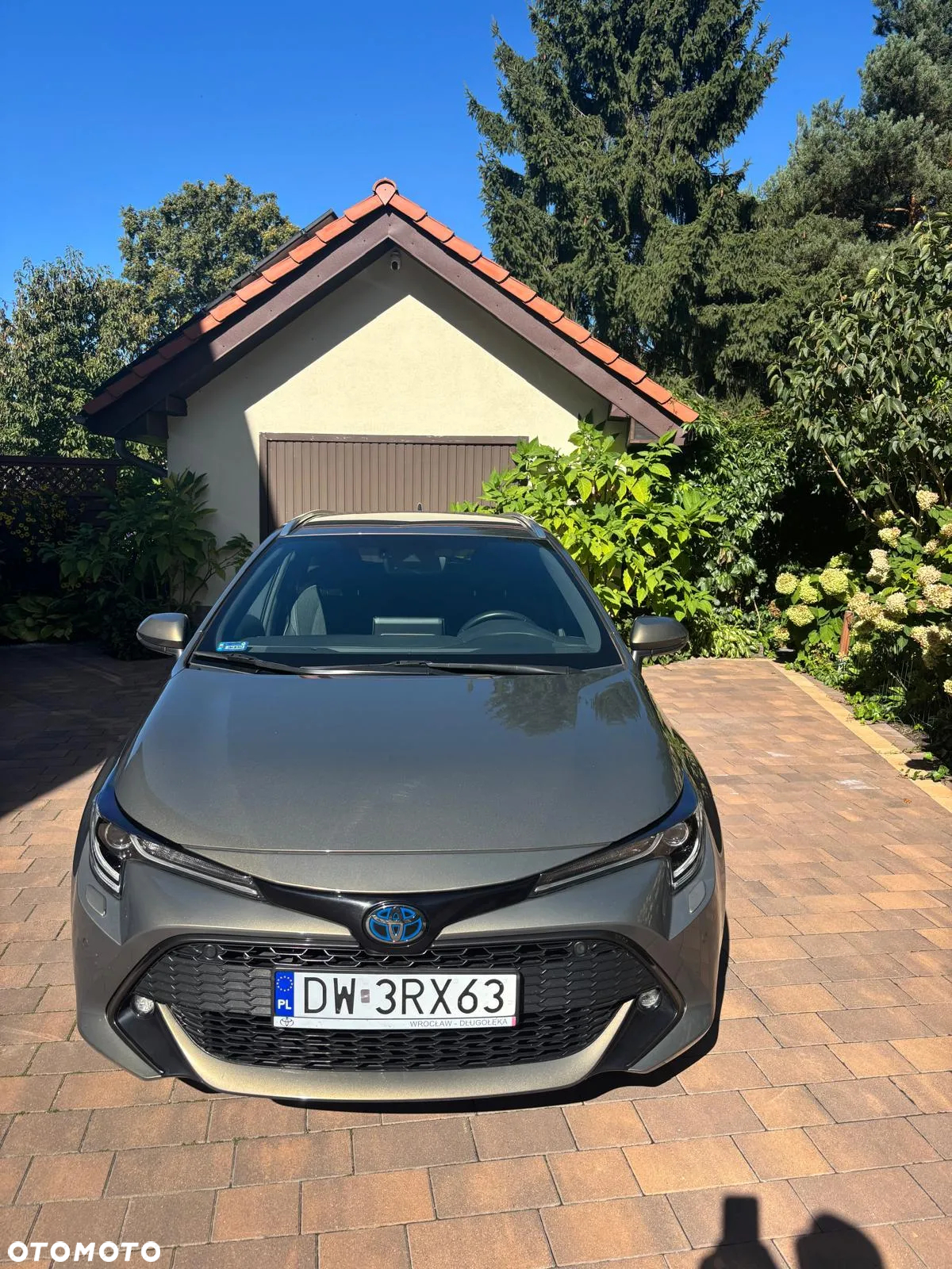 Toyota Corolla 2.0 Hybrid Comfort - 4