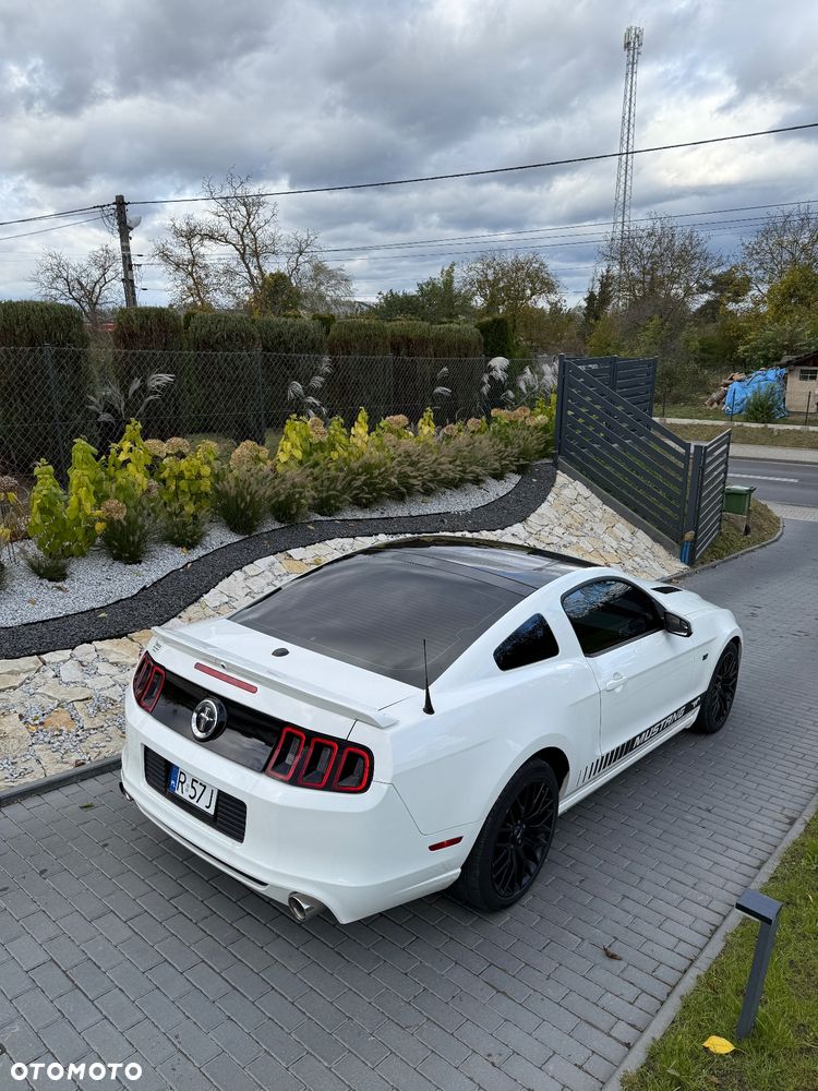 Ford Mustang 3.7 V6 Premium - 10