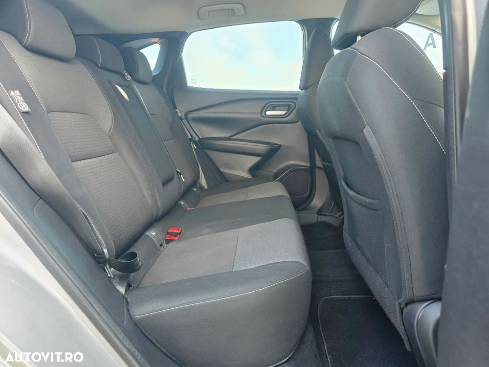 Nissan Qashqai 1.3 DIG-T N-CONNECTA - 12