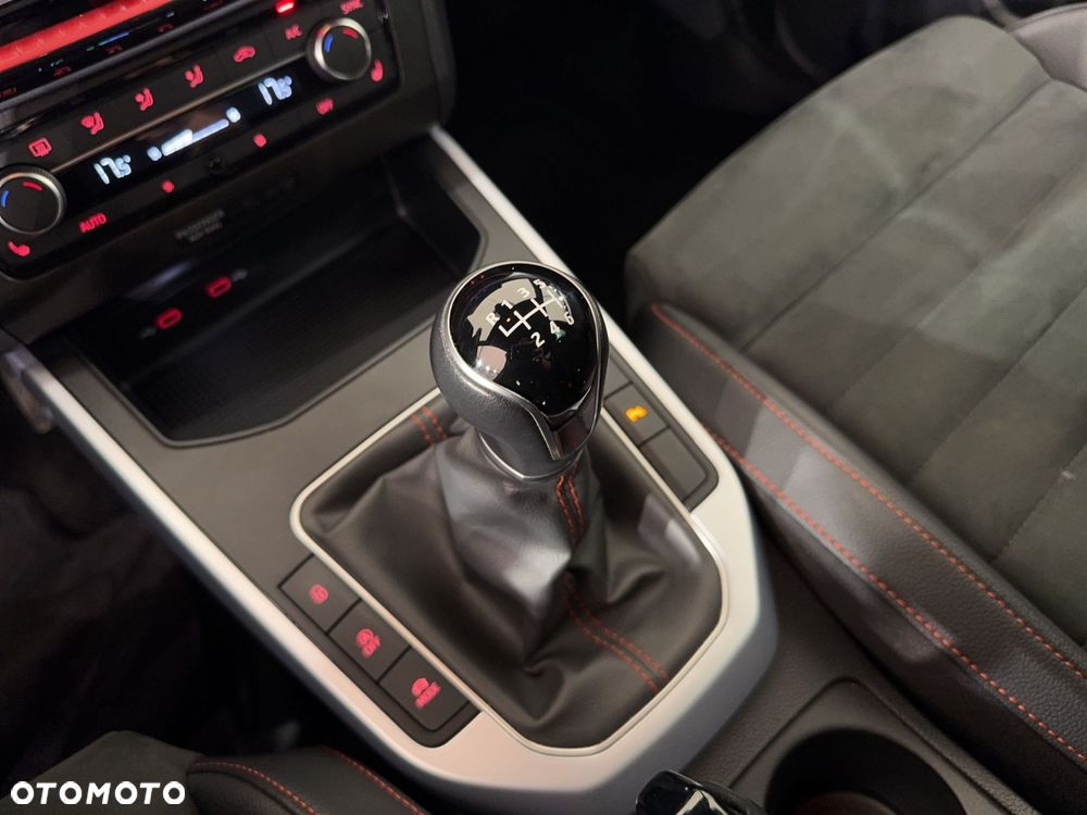 Seat Arona - 28