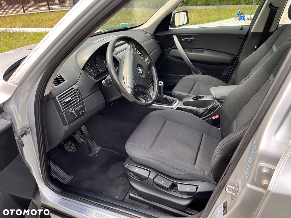 BMW X3 2.0d - 11