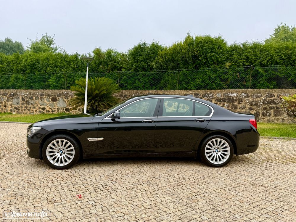 BMW 740 d Pack M - 3