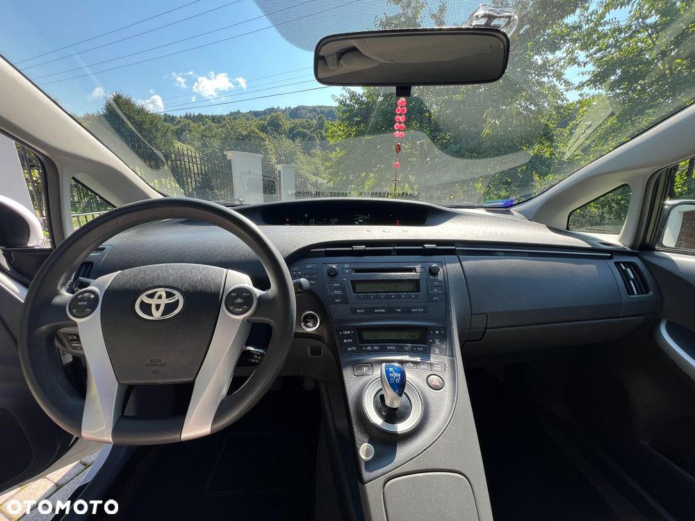 Toyota Prius - 8