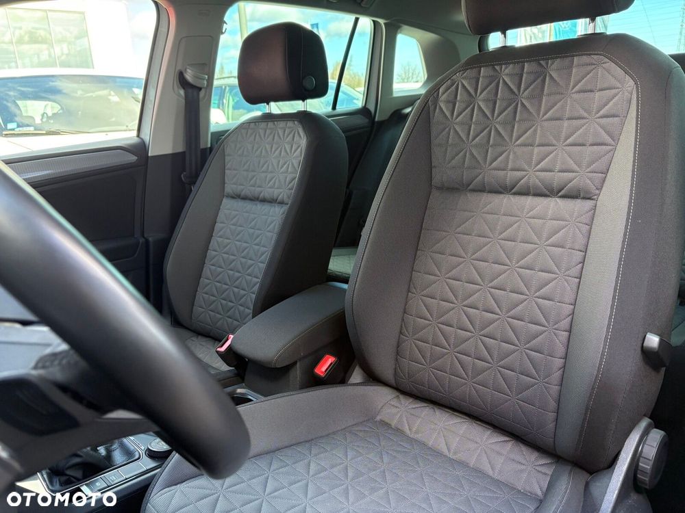 Volkswagen Tiguan - 13