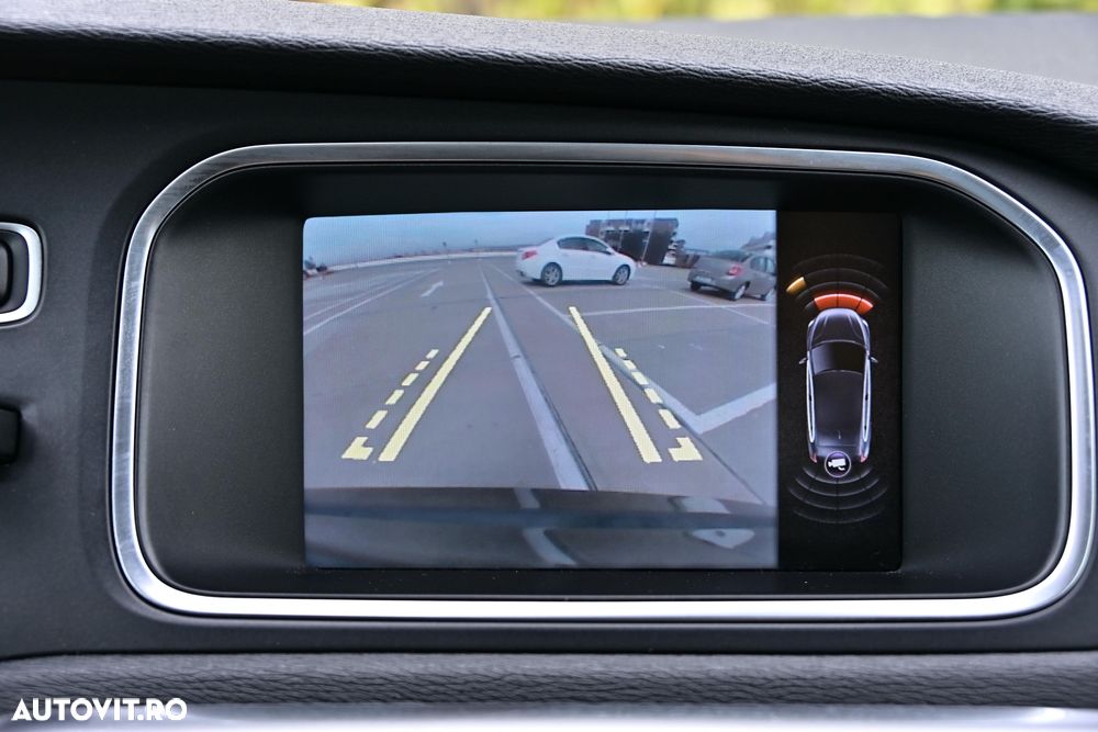 Volvo V40 D3 Geartronic R Design - 23