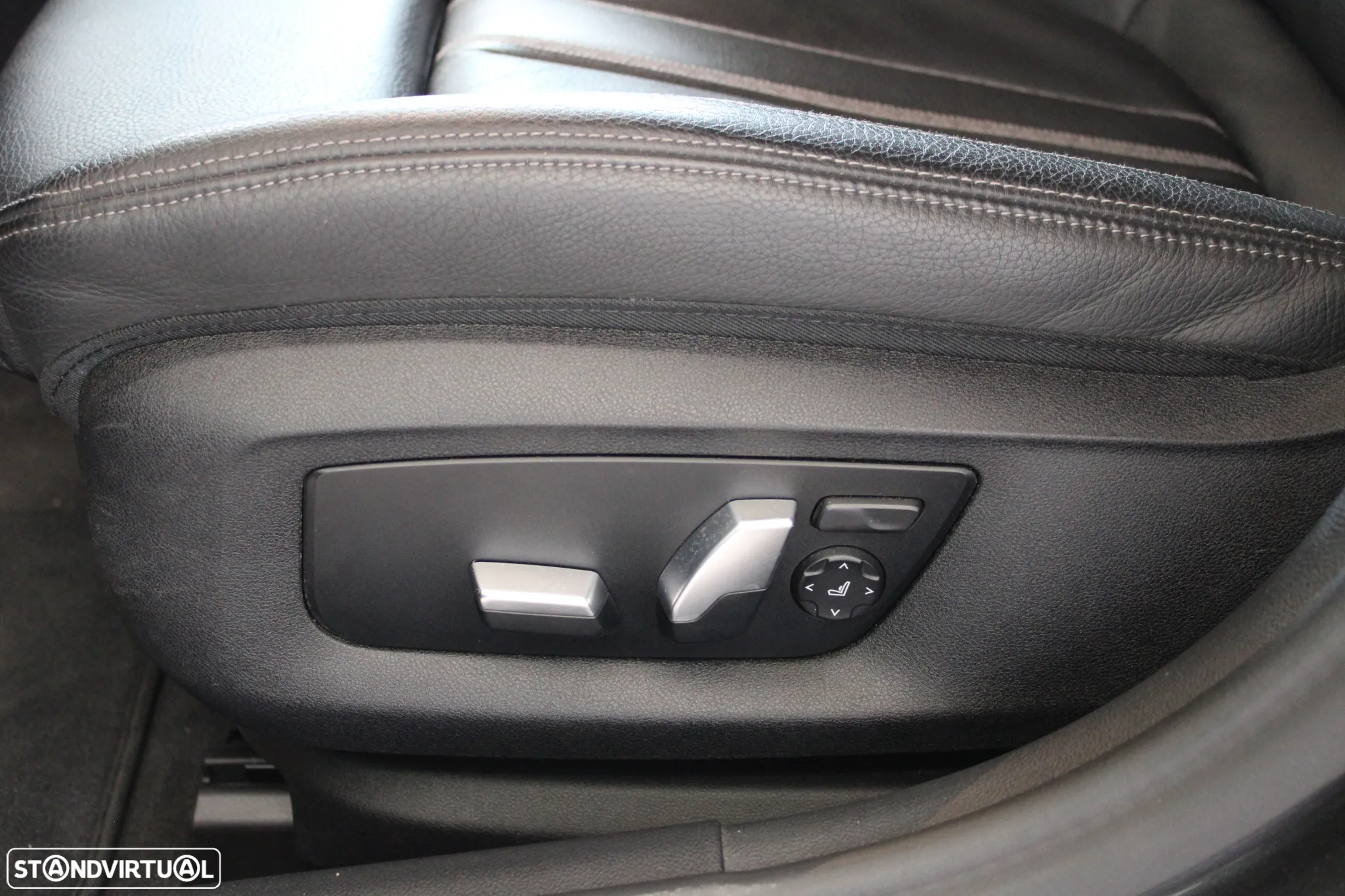 BMW 530 e Pack Desportivo M - 7