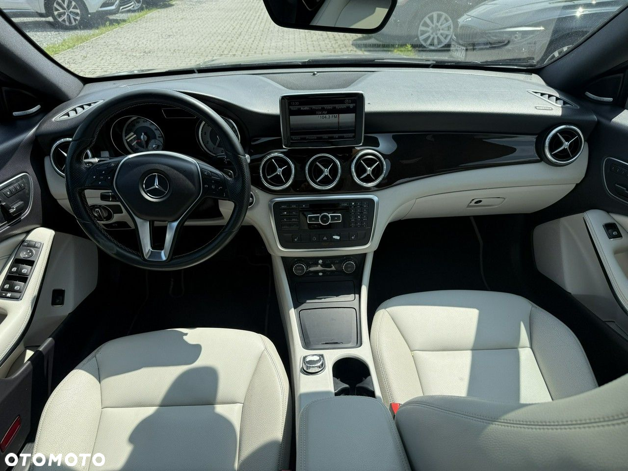 Mercedes-Benz CLA 250 7G-DCT AMG Line - 17