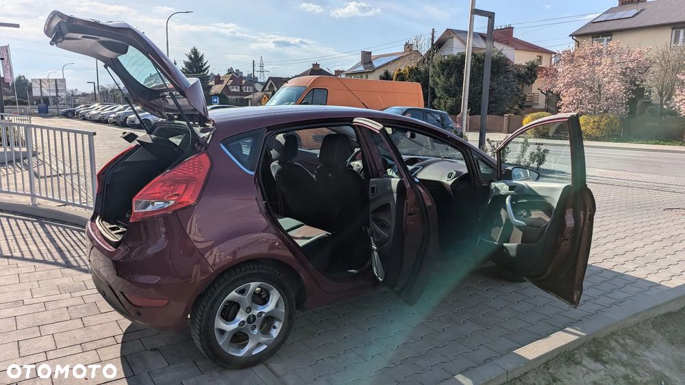 Ford Fiesta 1.4 Champions Edition - 7