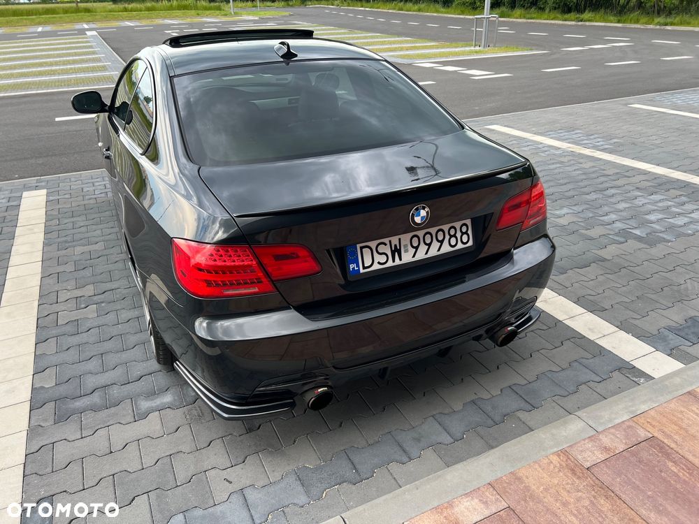 BMW Seria 3 330d Coupe M Sport Edition - 6