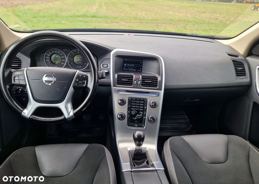Volvo XC 60 DRIVe Momentum - 16