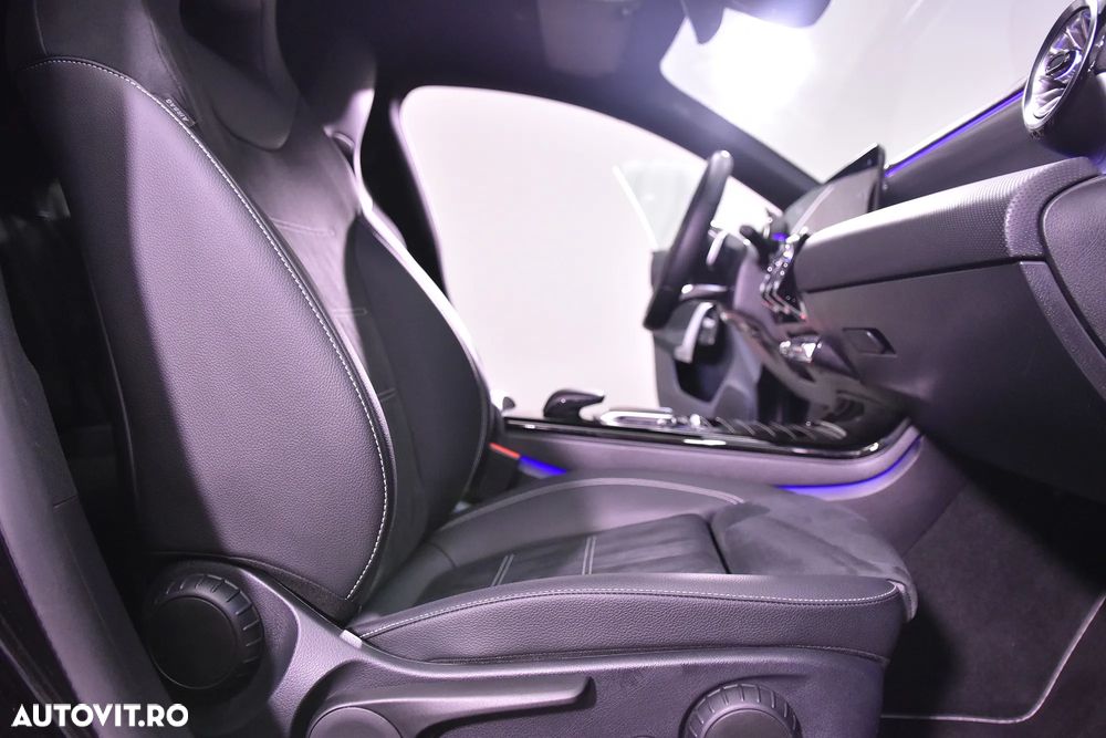 Mercedes-Benz CLA 250 e 8G-DCT - 11