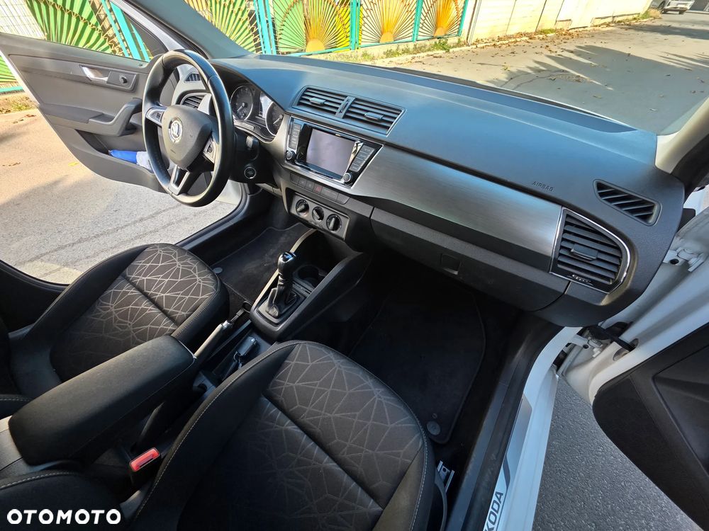Skoda Fabia 1.0 TSI DSG Clever - 14