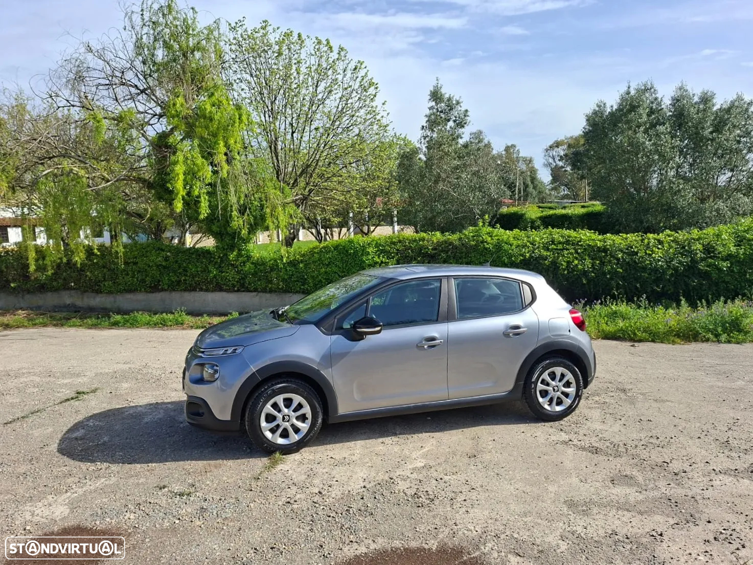 Citroën C3 1.2 PureTech Shine - 2