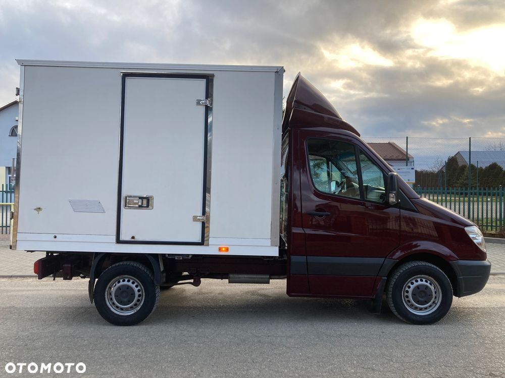 Mercedes-Benz Sprinter - 20