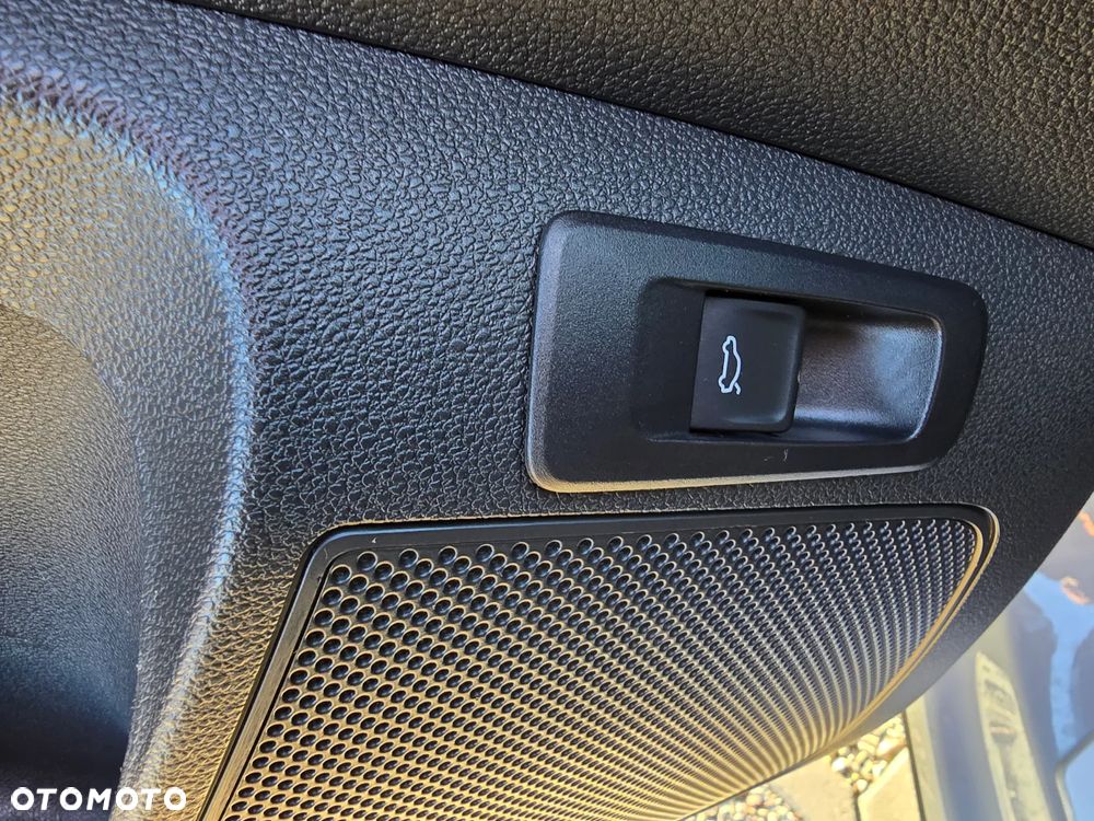 Skoda Karoq 2.0 TDI SCR 4x4 Sportline DSG - 36