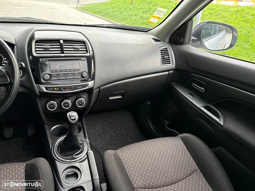 Mitsubishi ASX 1.6 MIVEC Intense - 17