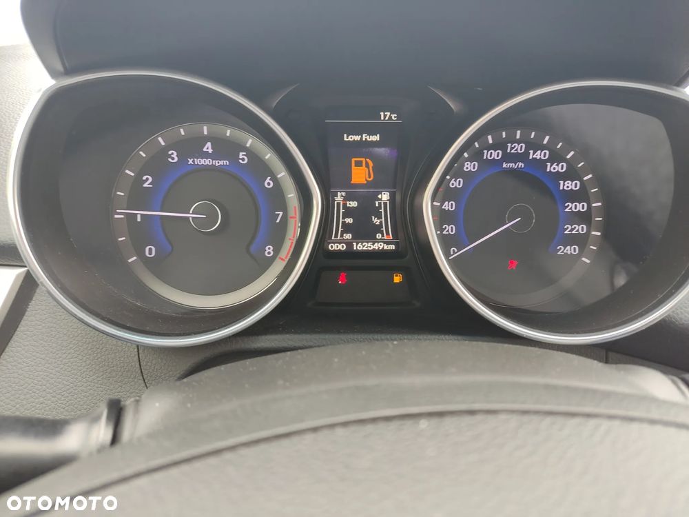 Hyundai i30 blue Kombi 1.6 GDi Passion - 13