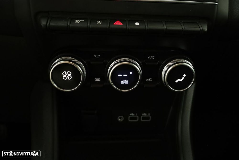 Renault Captur 1.0 TCe Techno Bi-Fuel - 13