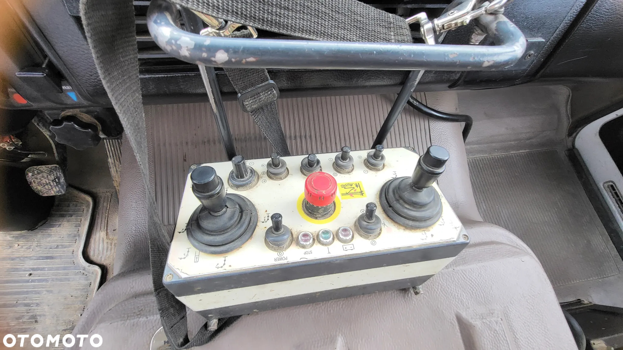 Mercedes-Benz 1622 - 9