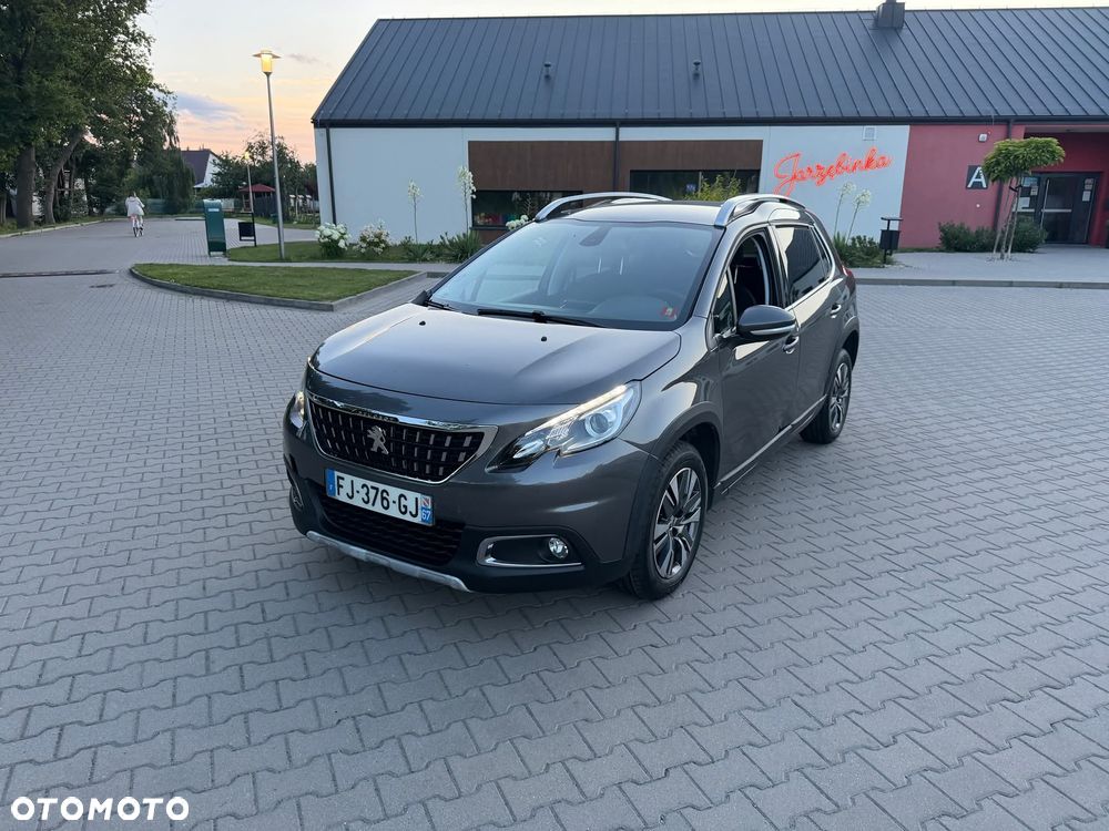 Peugeot 2008 1.2 PureTech Allure S&S EAT8 - 22