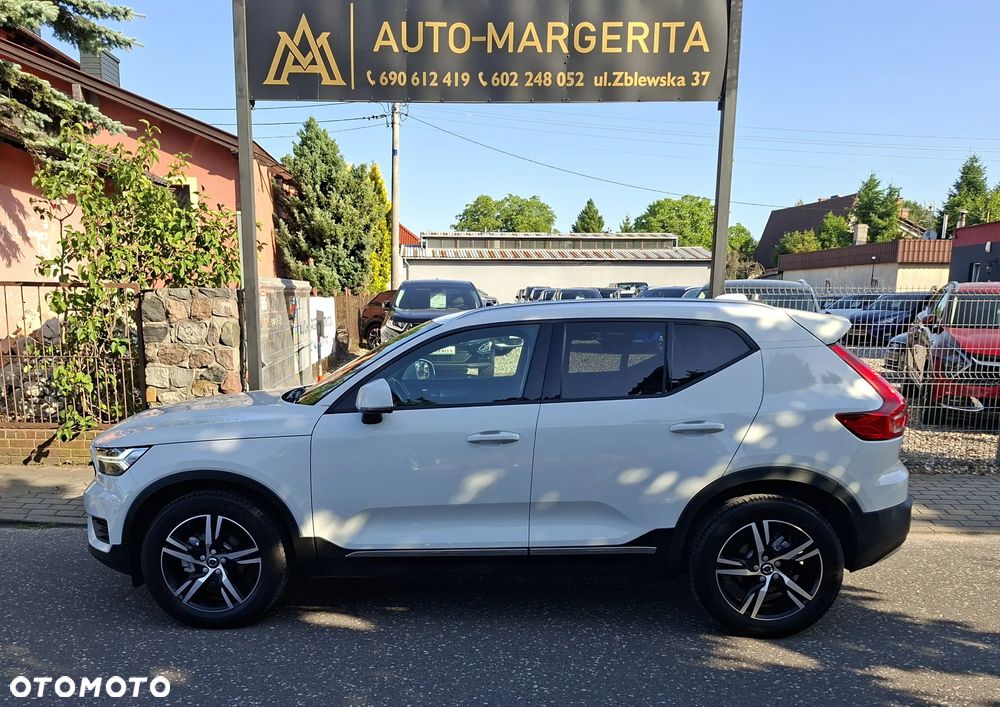 Volvo XC 40 D3 SCR Momentum Core - 3