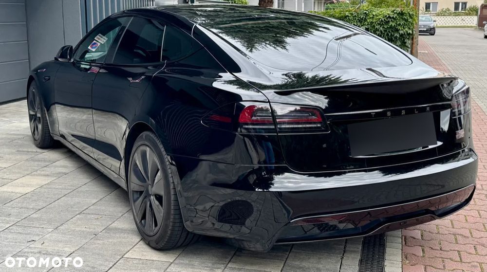 Tesla Model S Plaid - 4