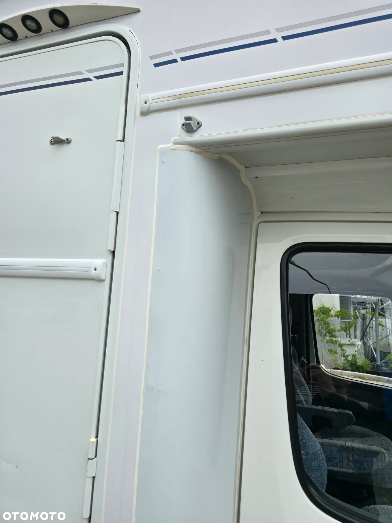 Mercedes-Benz Sprinter - 11