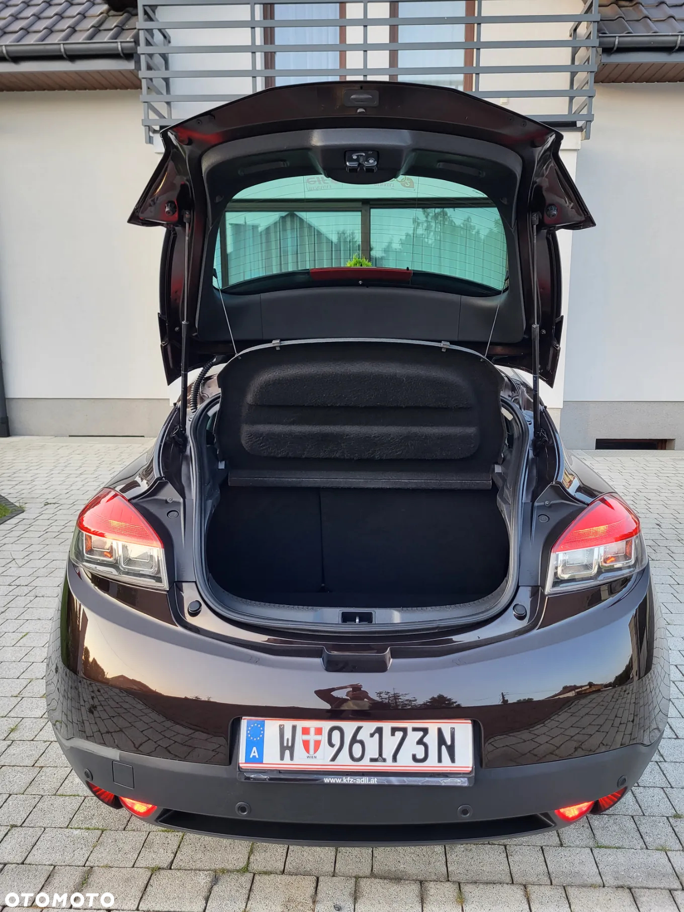 Renault Megane Grandtour ENERGY TCe 115 Start & Stop Bose Edition - 16
