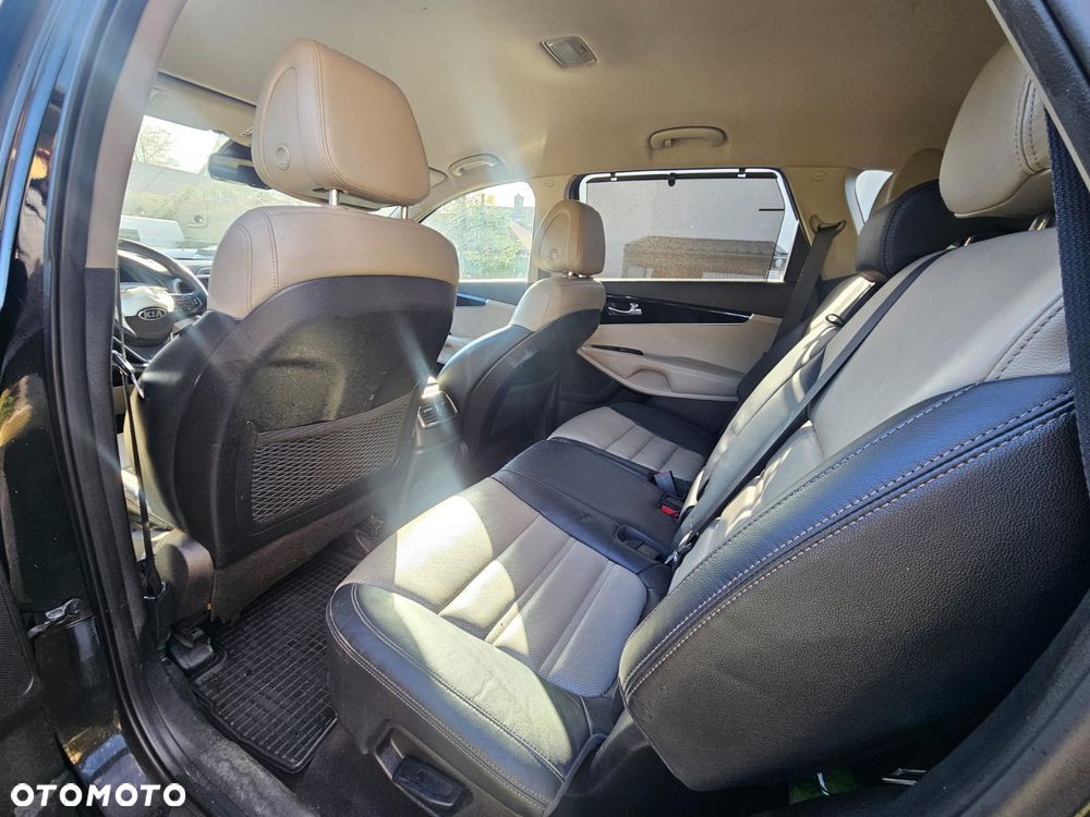Kia Sorento - 35