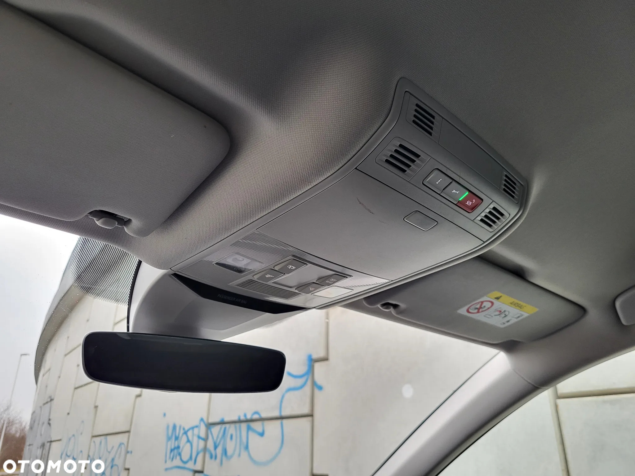 Volkswagen Passat - 14
