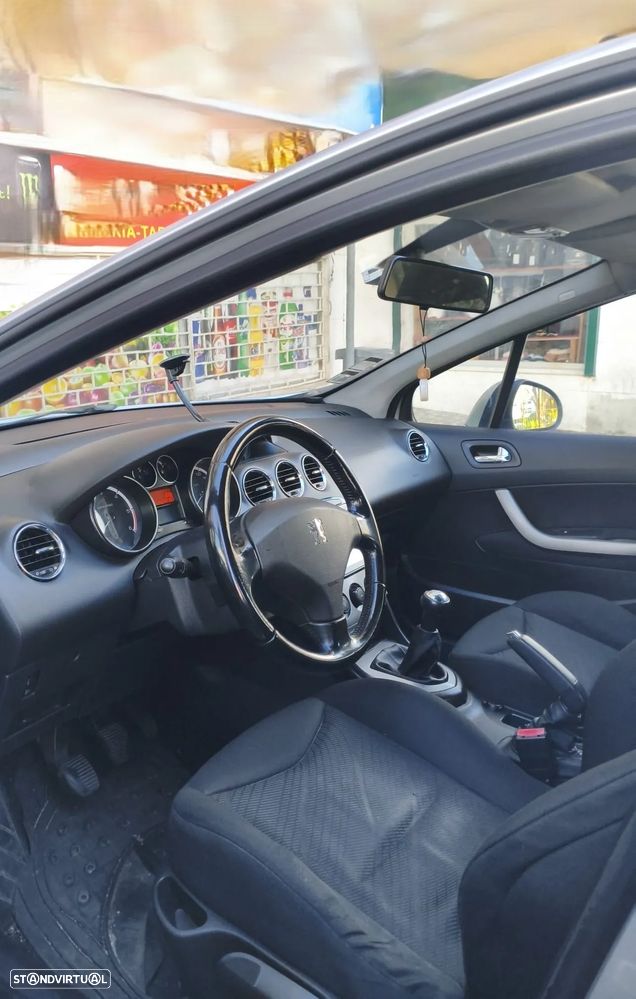 Peugeot 308 1.6 HDi Executive - 12