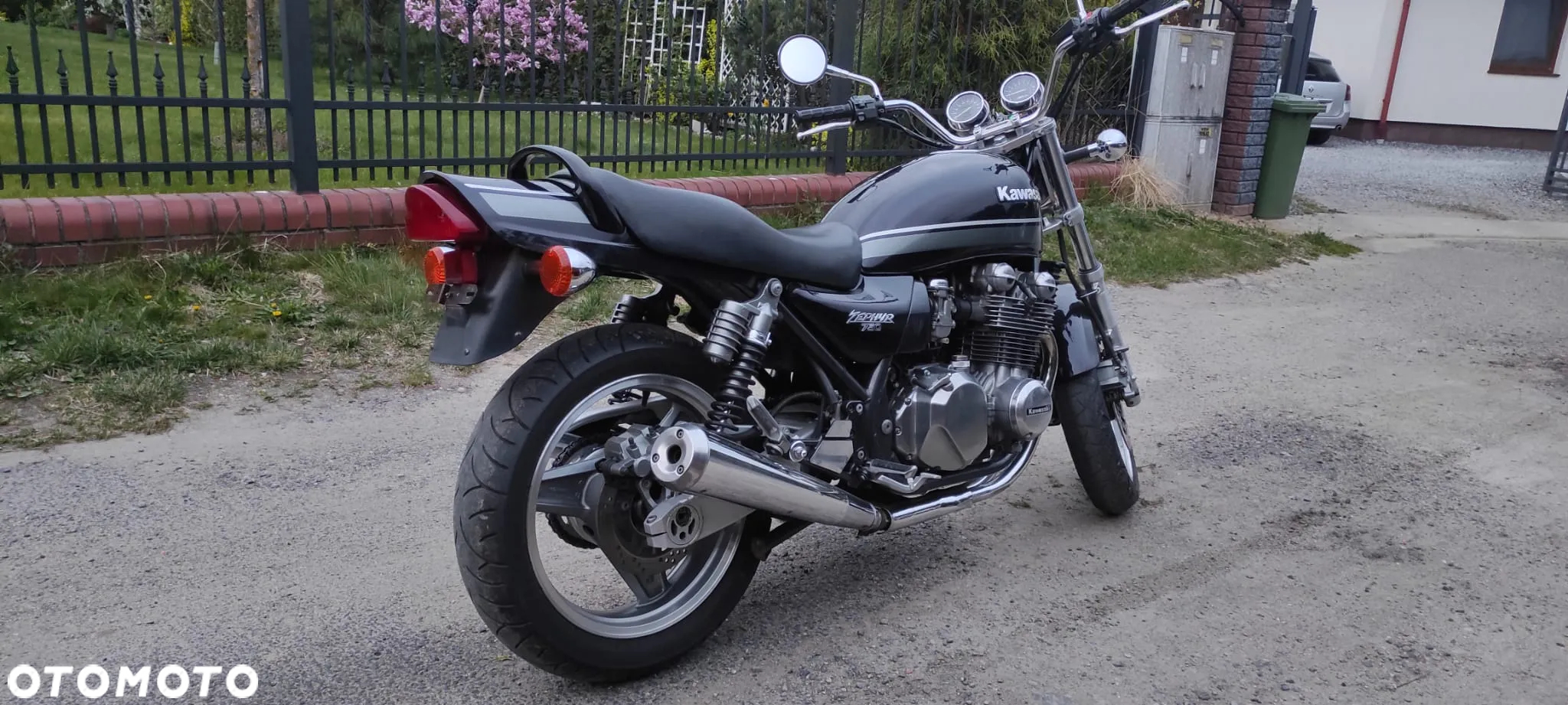 Kawasaki Zephyr - 5