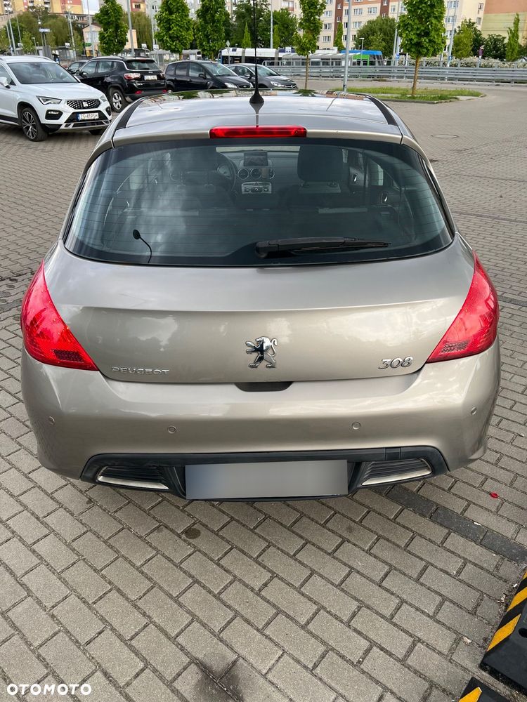 Peugeot 308 - 16
