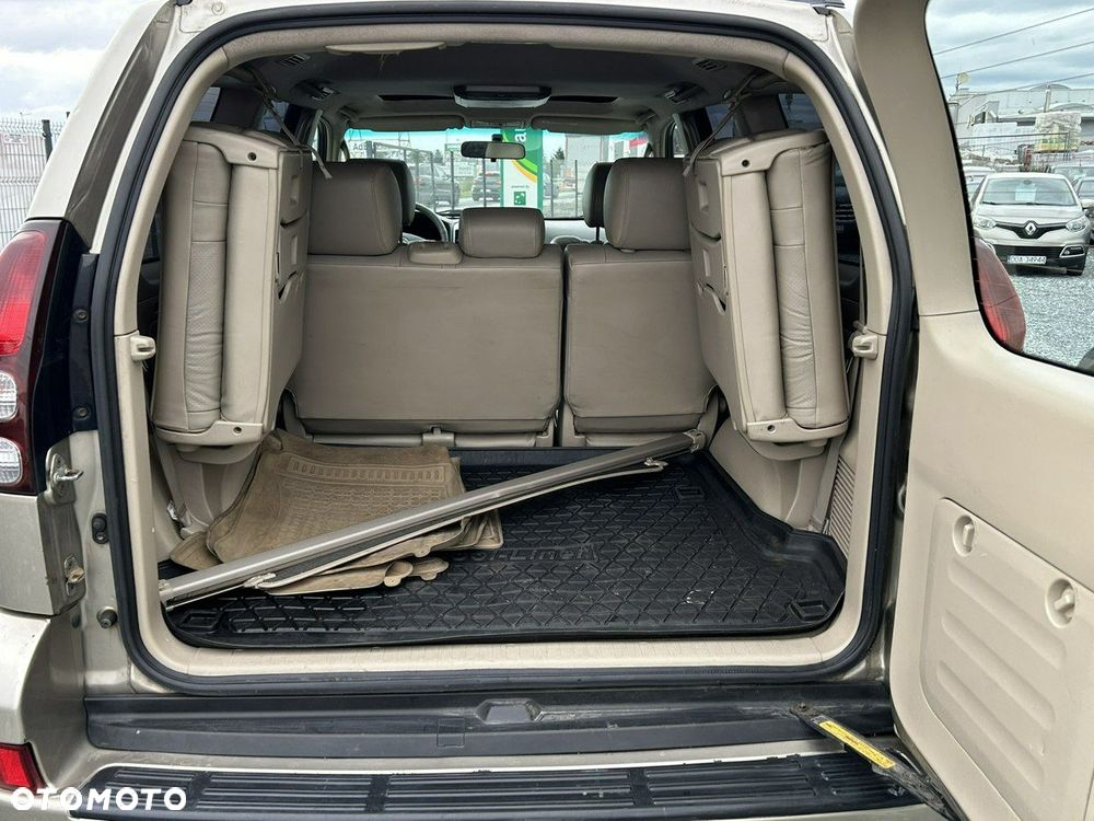 Toyota Land Cruiser - 25