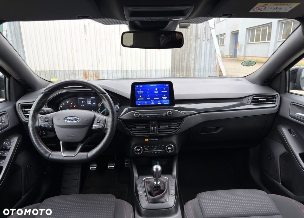 Ford Focus 1.5 EcoBoost STart-Stopp-System ST-LINE - 35