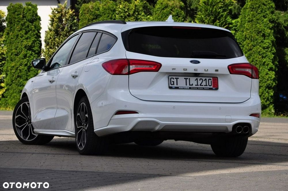 Ford Focus - 23