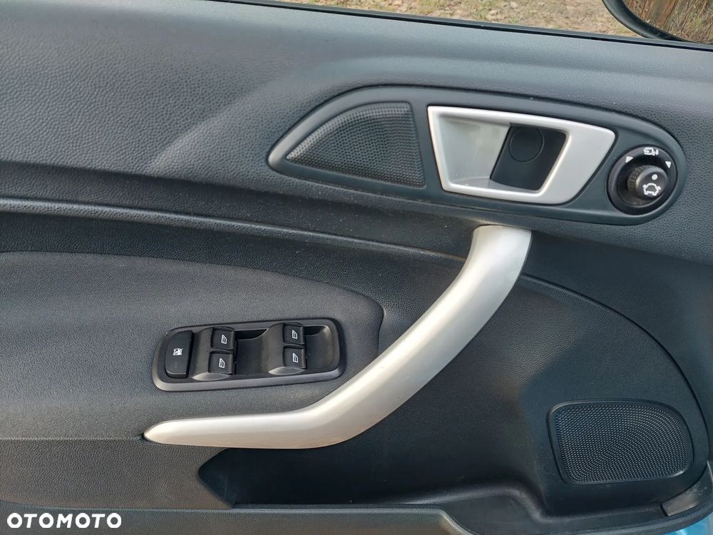 Ford Fiesta 1.6 Ti-VCT Titanium - 9