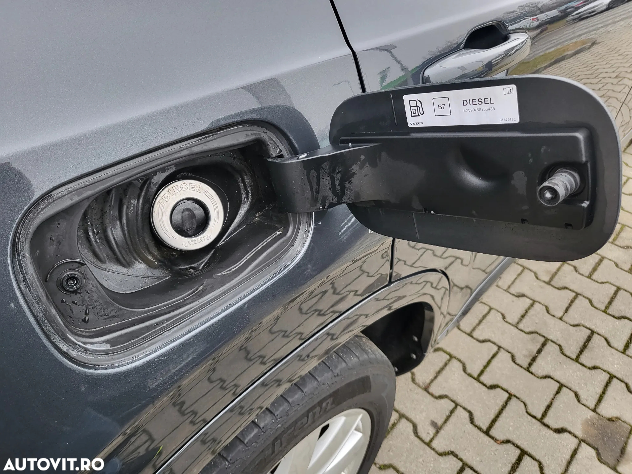 Volvo XC 90 D5 AWD Momentum - 35