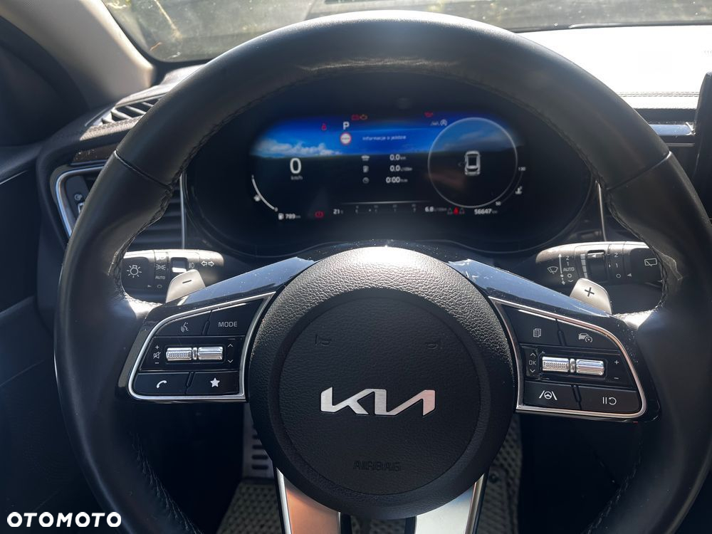 Kia Ceed 1.5 T-GDI Business Line Plus DCT - 19