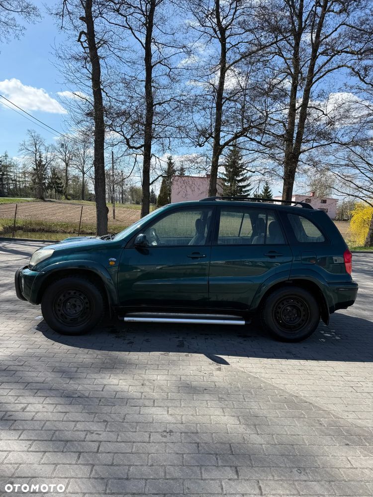 Toyota RAV4 D-4D 4x4 - 3