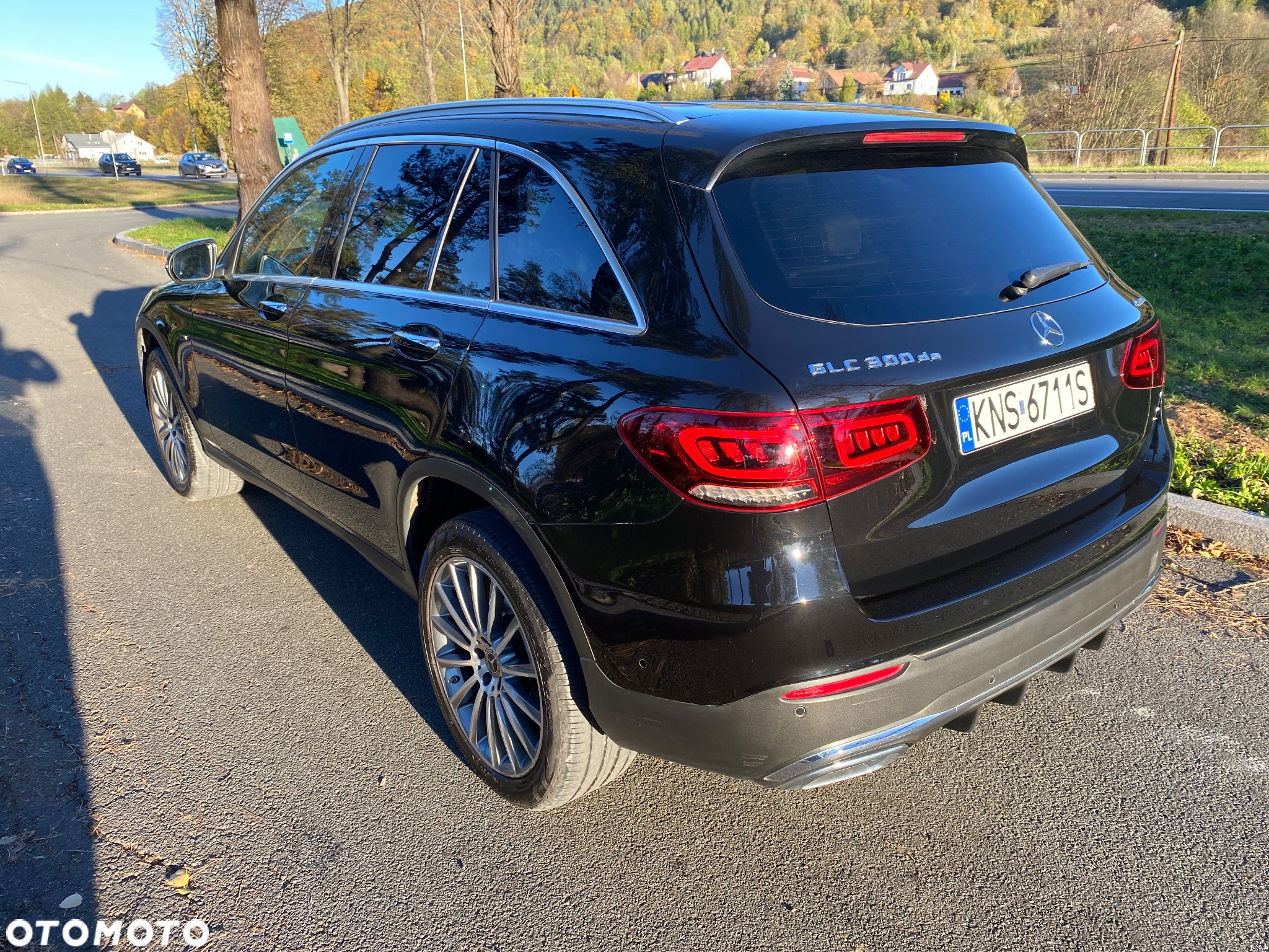 Mercedes-Benz GLC 300 d 4Matic 9G-TRONIC AMG Line - 3