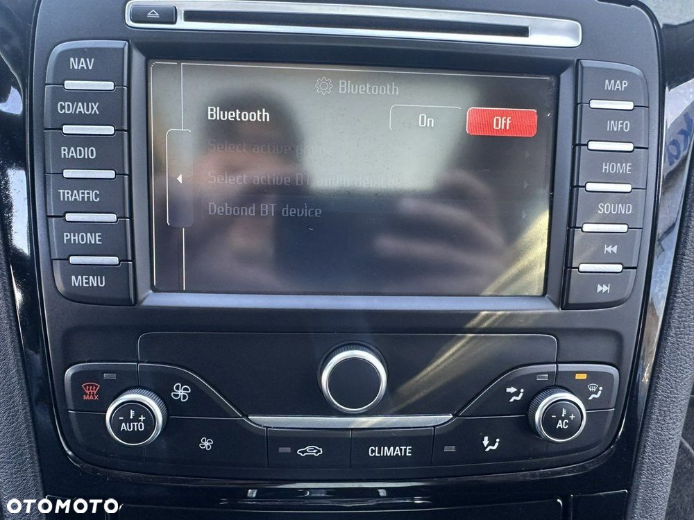 Ford S-Max - 17