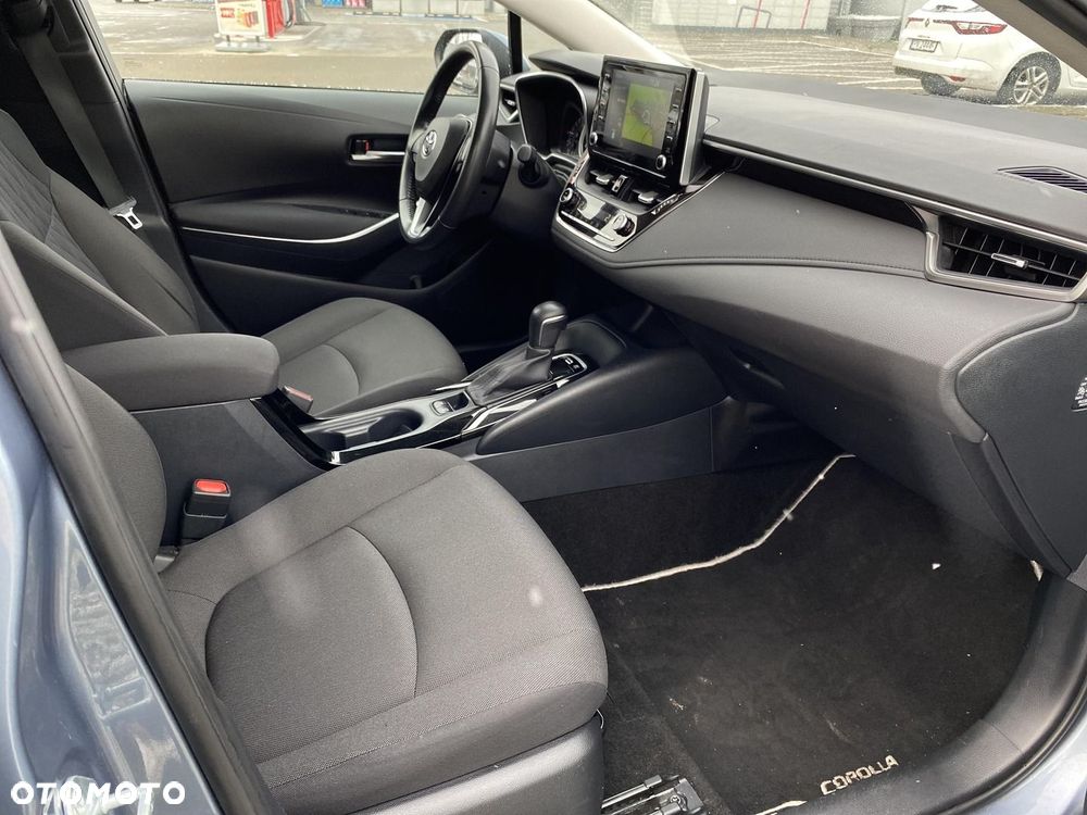 Toyota Corolla 1.8 Hybrid Comfort - 22