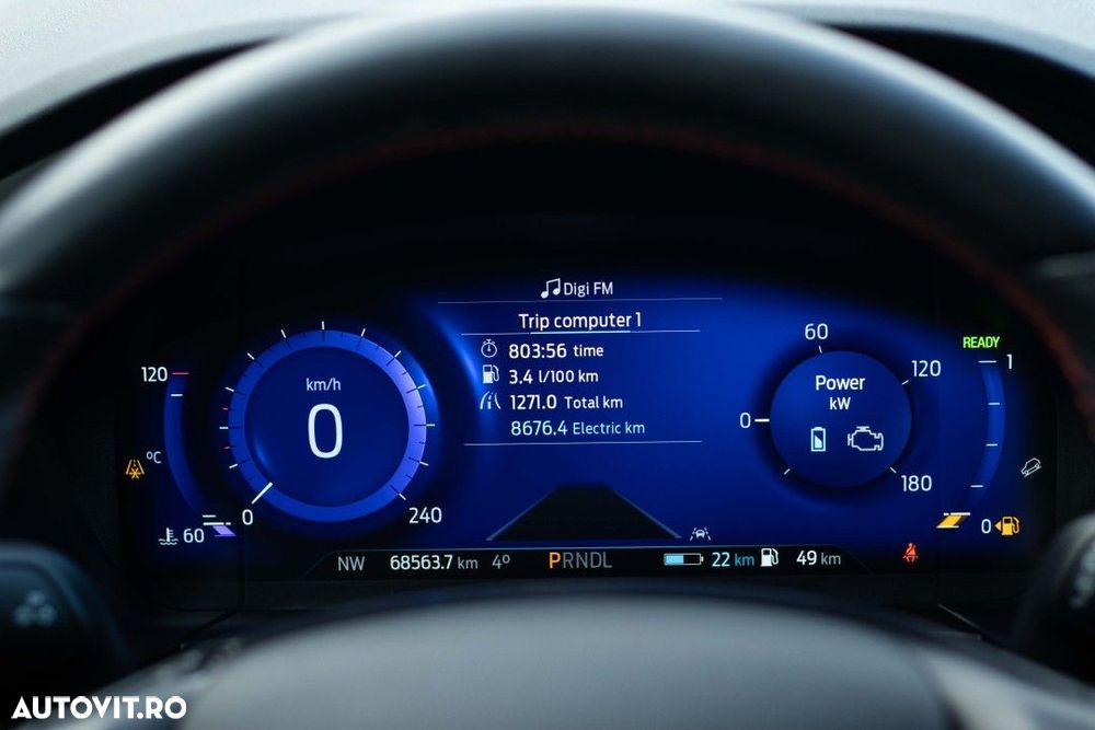 Ford Kuga 2.5 Duratec PHEV ST Line X - 26