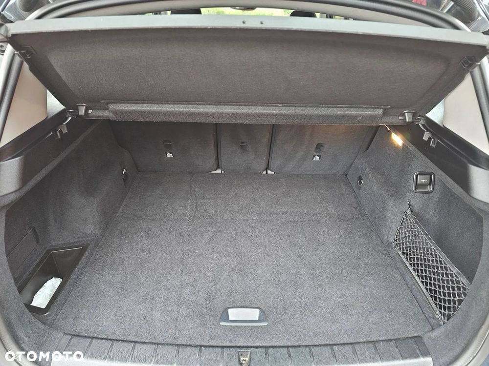 BMW X1 sDrive18d Sport Line sport - 8