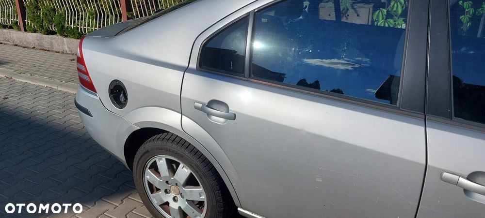 Ford Mondeo - 7