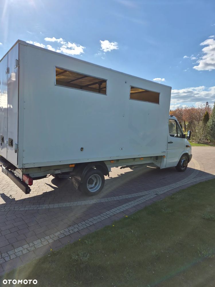 Mercedes-Benz Sprinter - 6